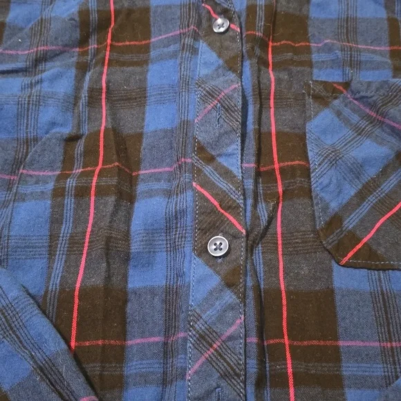 Women's TIME TRU Blue & black plaid flannel long sleeve shirt - Picture 4 of 8